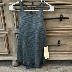 NEW Lululemon athletic size 6